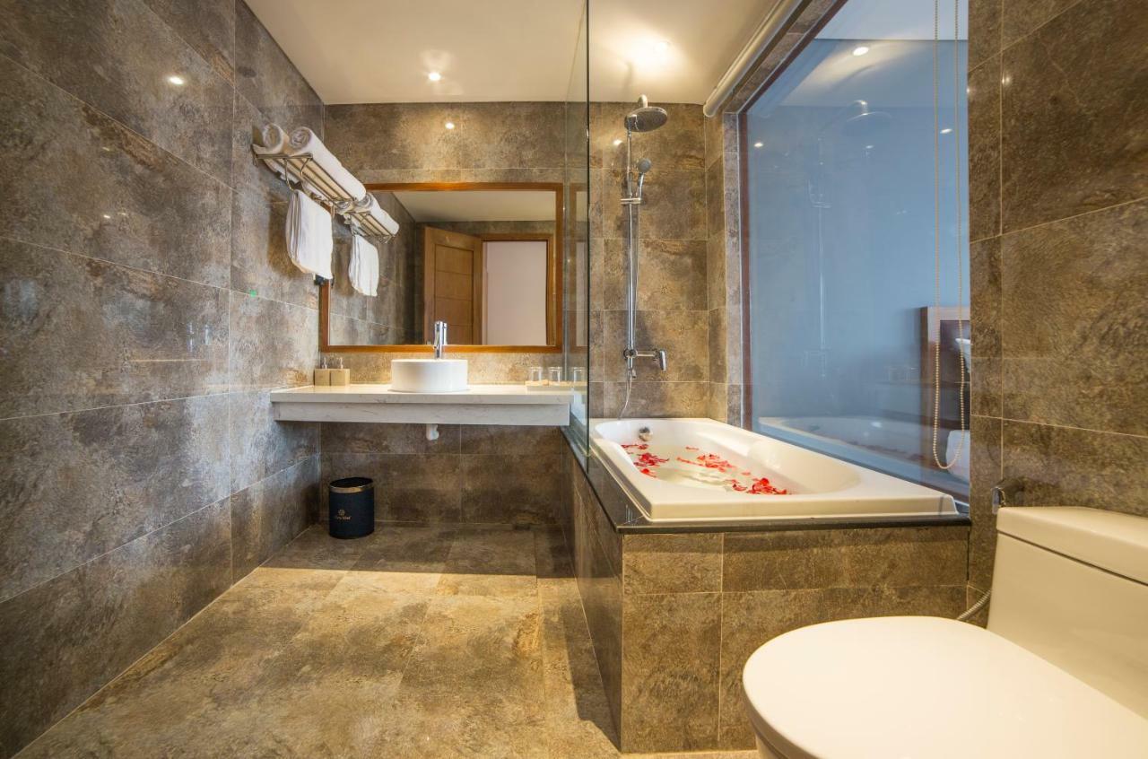 Clivia Hotel & Suite Đà Nẵng Extérieur photo