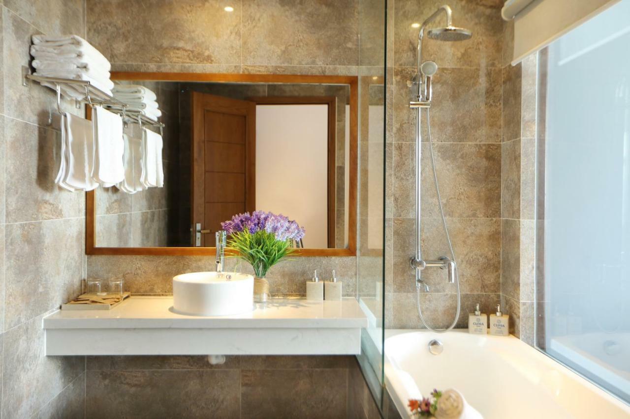 Clivia Hotel & Suite Đà Nẵng Extérieur photo